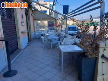 negozio in vendita a Vado Ligure in zona Porto