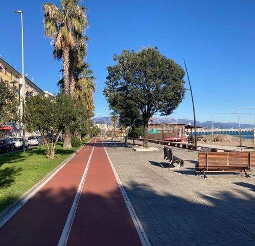 appartamento in vendita a Vado Ligure in zona Vado Centro