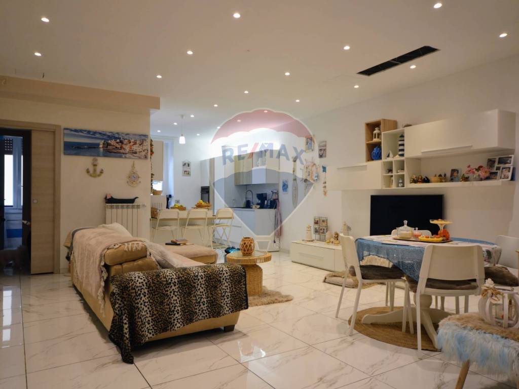 appartamento in vendita a Vado Ligure in zona Vado Centro