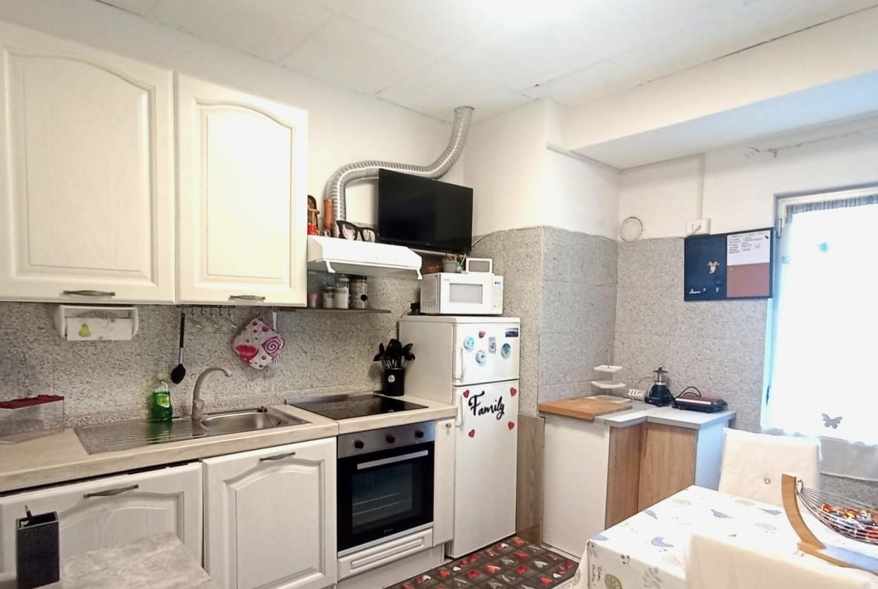 appartamento in vendita a Vado Ligure in zona Valle di Vado