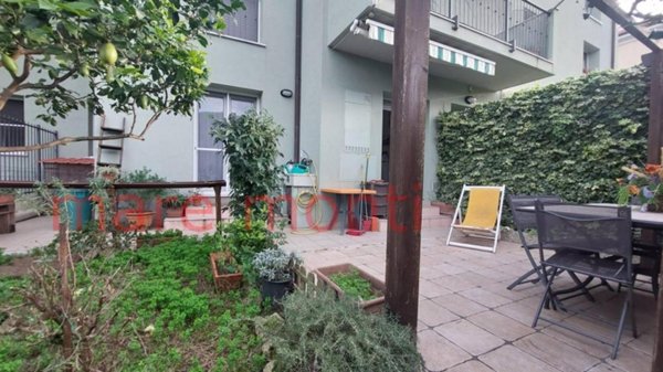 appartamento in vendita a Vado Ligure in zona Valle di Vado