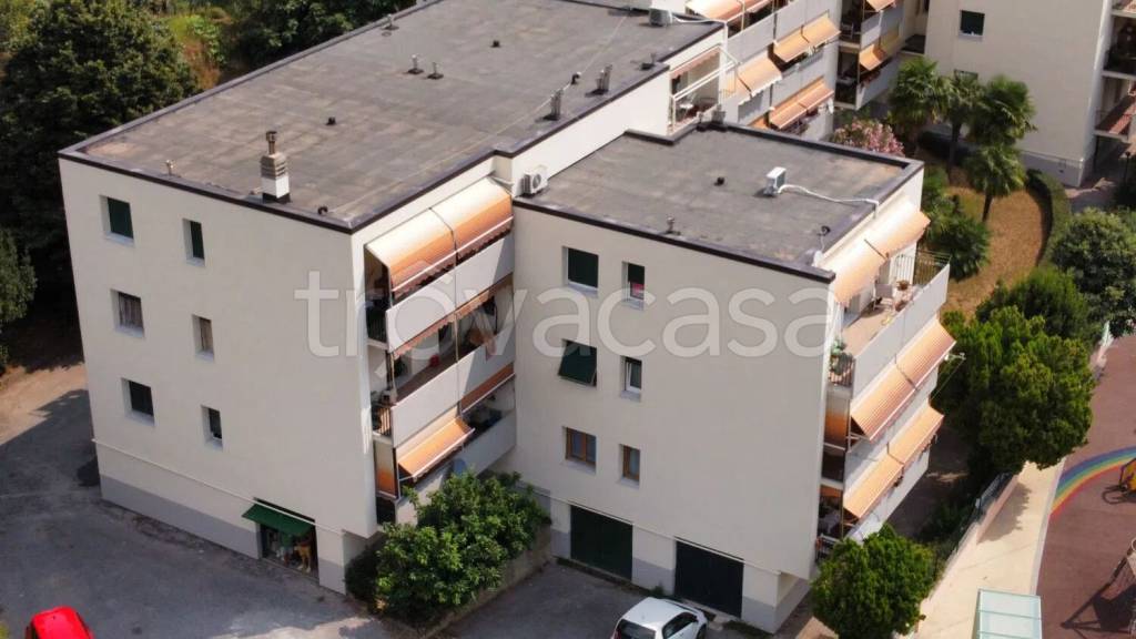 appartamento in vendita a Vado Ligure in zona Sant'Ermete
