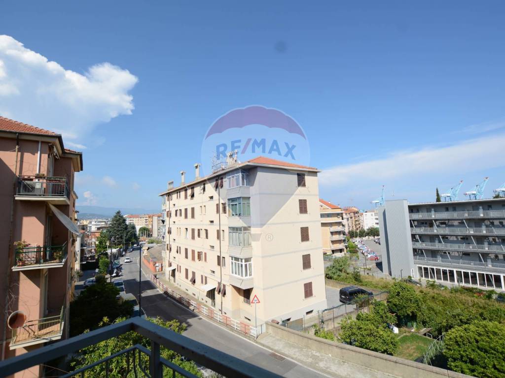 appartamento in vendita a Vado Ligure in zona Vado Centro