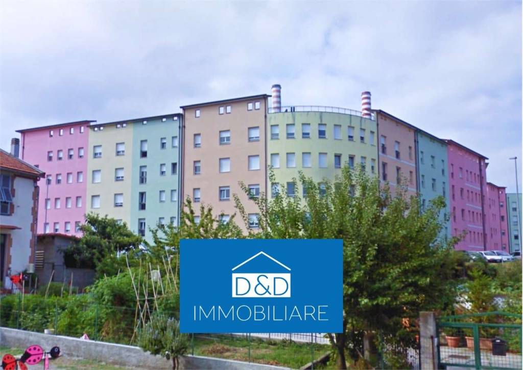 negozio in vendita a Vado Ligure
