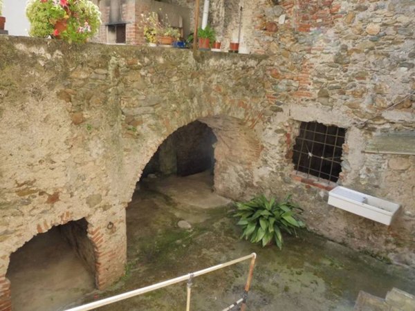 casa indipendente in vendita a Vado Ligure in zona Vado Centro