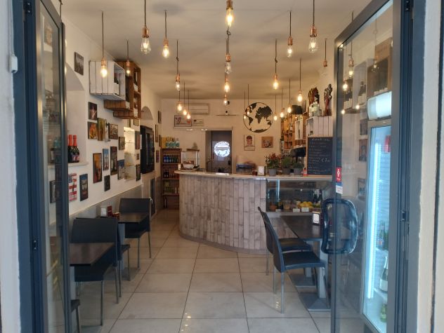 negozio in vendita a Vado Ligure