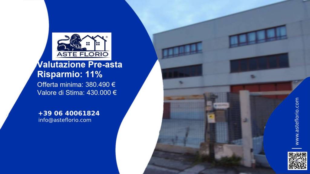 locale commerciale in vendita a Vado Ligure