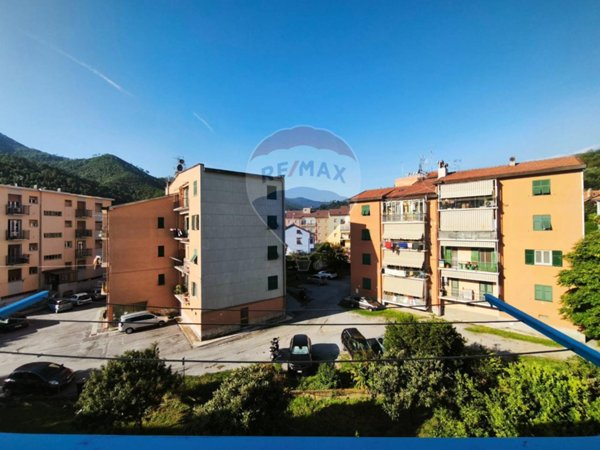 appartamento in vendita a Vado Ligure in zona Valle di Vado