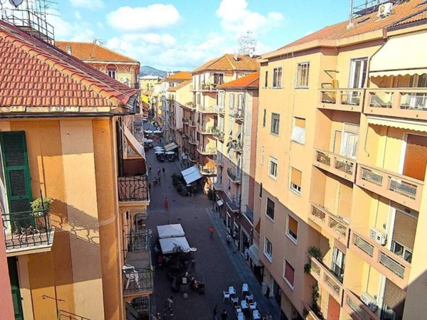 appartamento in vendita a Vado Ligure in zona Vado Centro