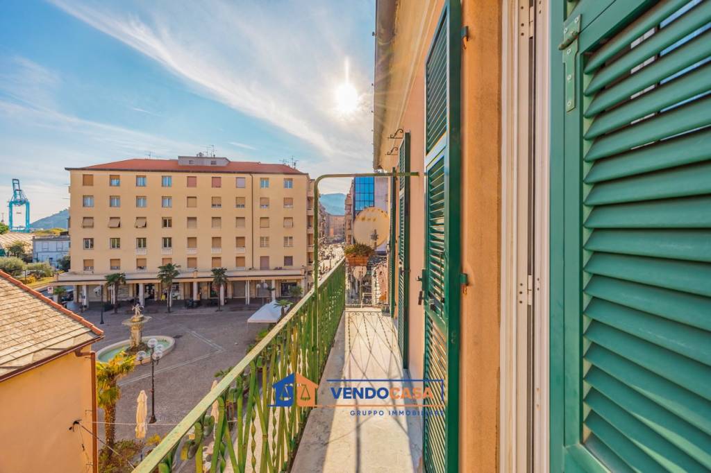 appartamento in vendita a Vado Ligure