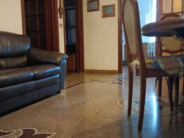 appartamento in vendita a Vado Ligure in zona Vado Centro