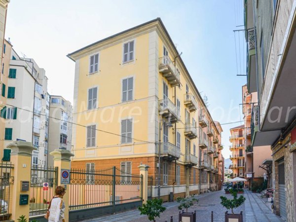 appartamento in vendita a Vado Ligure in zona Vado Centro