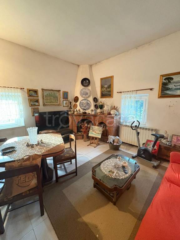 casa indipendente in vendita a Vado Ligure in zona Valle di Vado