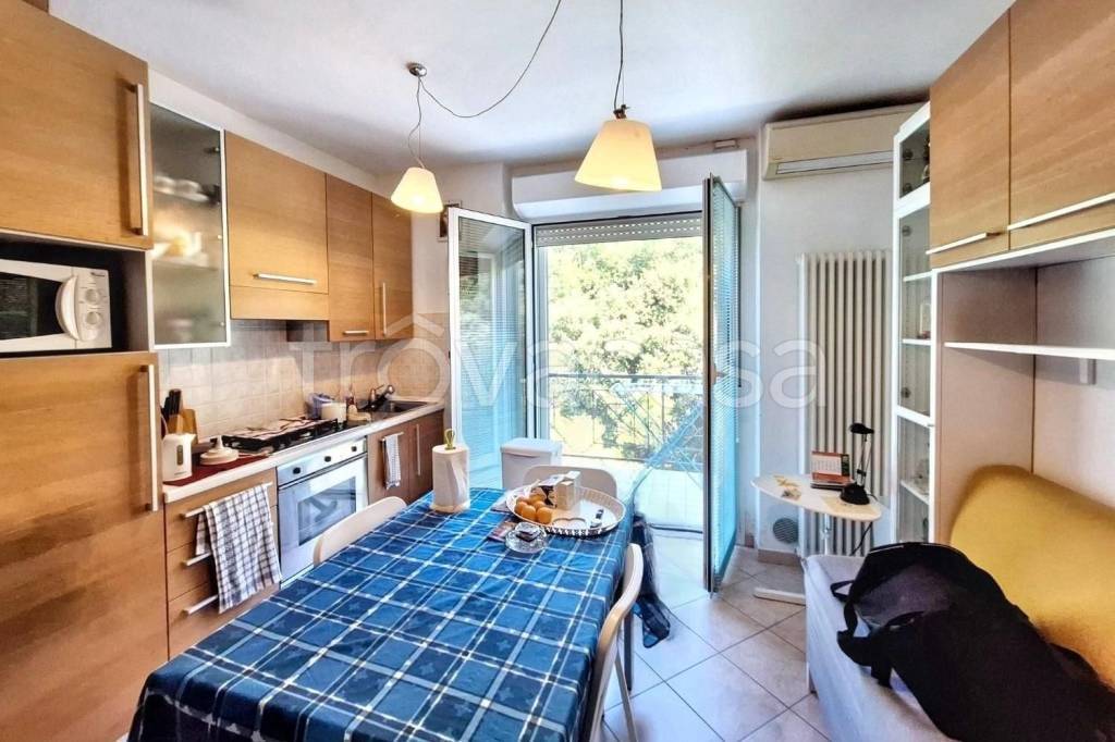 appartamento in vendita a Vado Ligure in zona Sant'Ermete