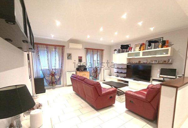 appartamento in vendita a Vado Ligure in zona Valle di Vado