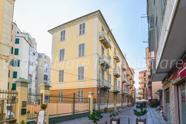 appartamento in vendita a Vado Ligure in zona Vado Centro
