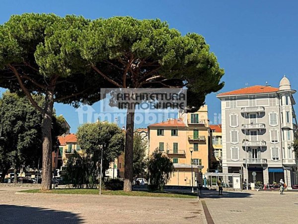 appartamento in vendita a Vado Ligure in zona Vado Centro