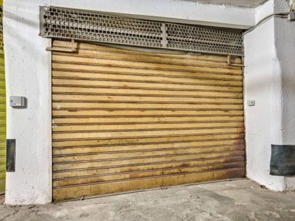 negozio in vendita a Vado Ligure