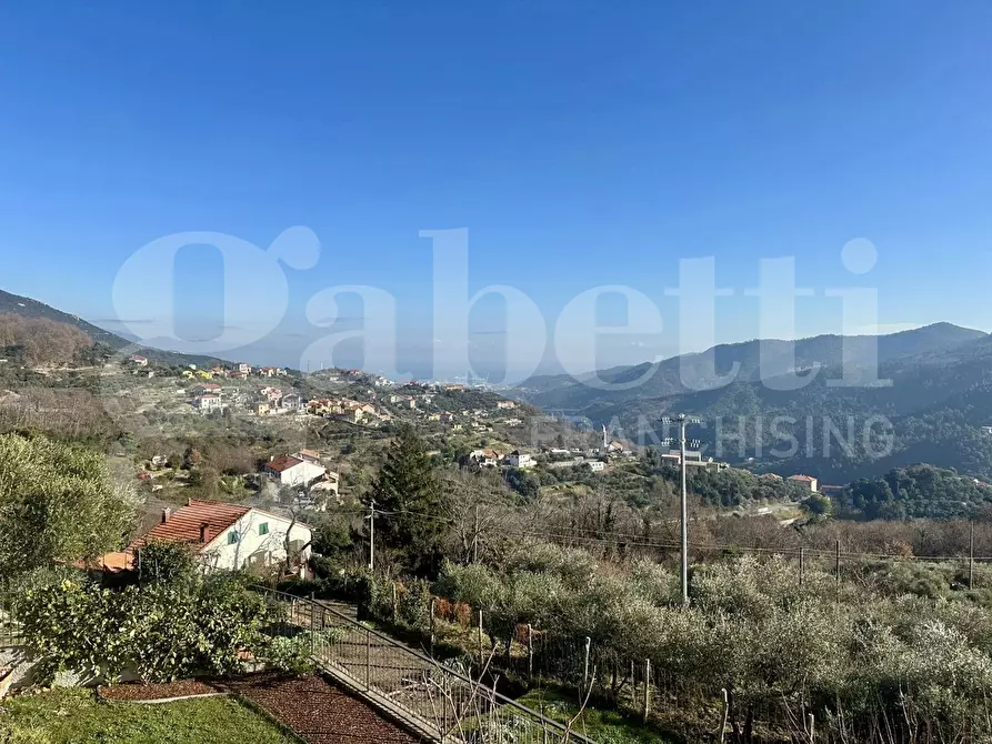 casa indipendente in vendita a Vado Ligure in zona Segno