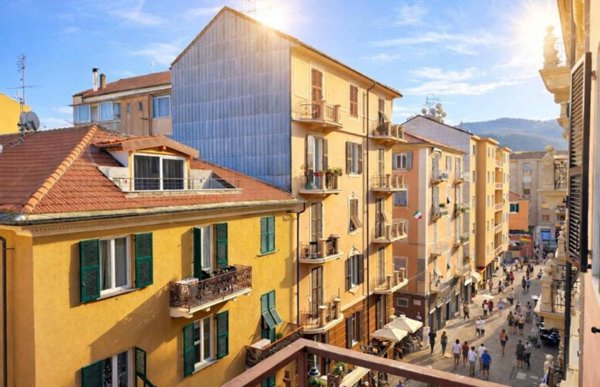 appartamento in vendita a Vado Ligure