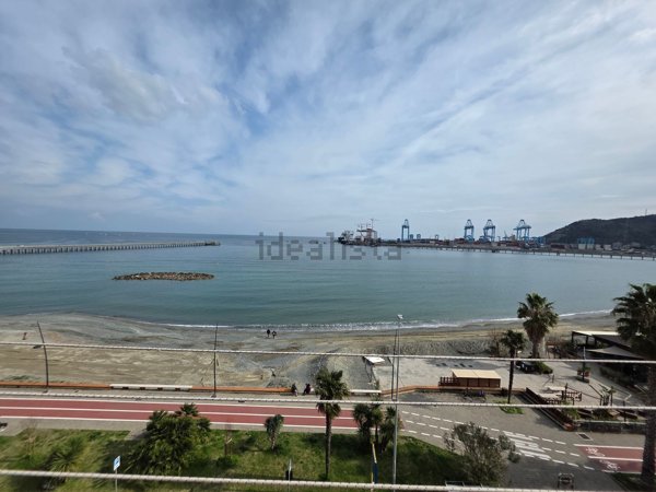 appartamento in vendita a Vado Ligure