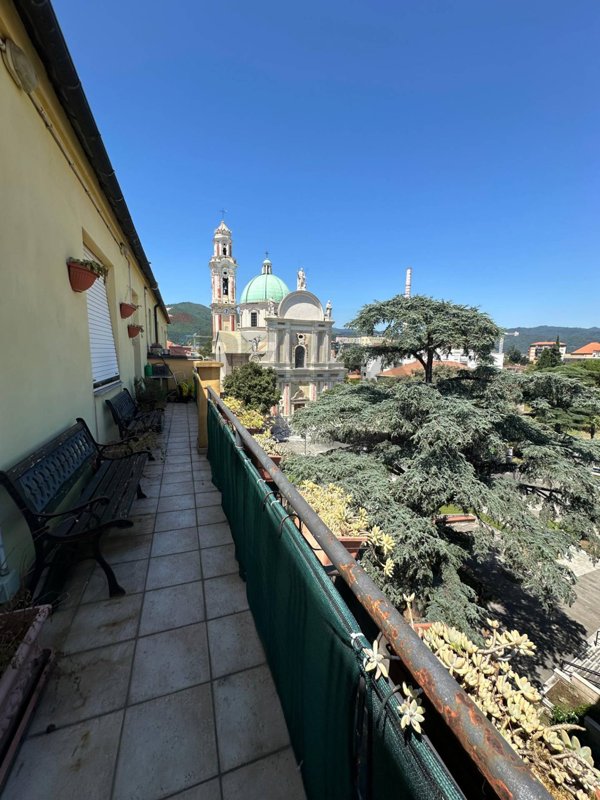 appartamento in vendita a Vado Ligure