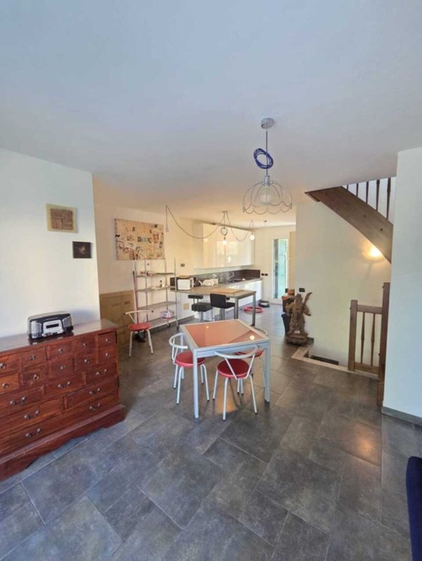 appartamento in vendita a Vado Ligure in zona Porto