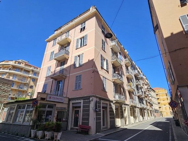 appartamento in vendita a Vado Ligure in zona Vado Centro