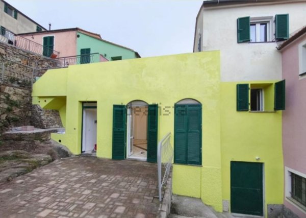 appartamento in vendita a Vado Ligure