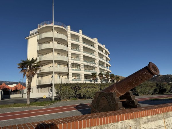 appartamento in vendita a Vado Ligure