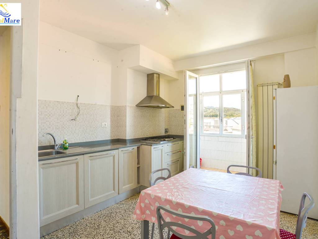 appartamento in vendita a Vado Ligure