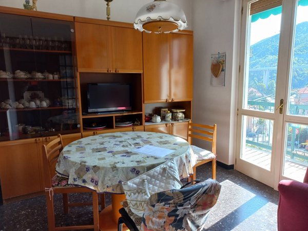 appartamento in vendita a Vado Ligure in zona Sant'Ermete