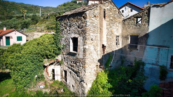 casale in vendita a Vado Ligure in zona Segno