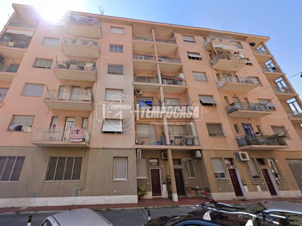 appartamento in vendita a Vado Ligure in zona Porto