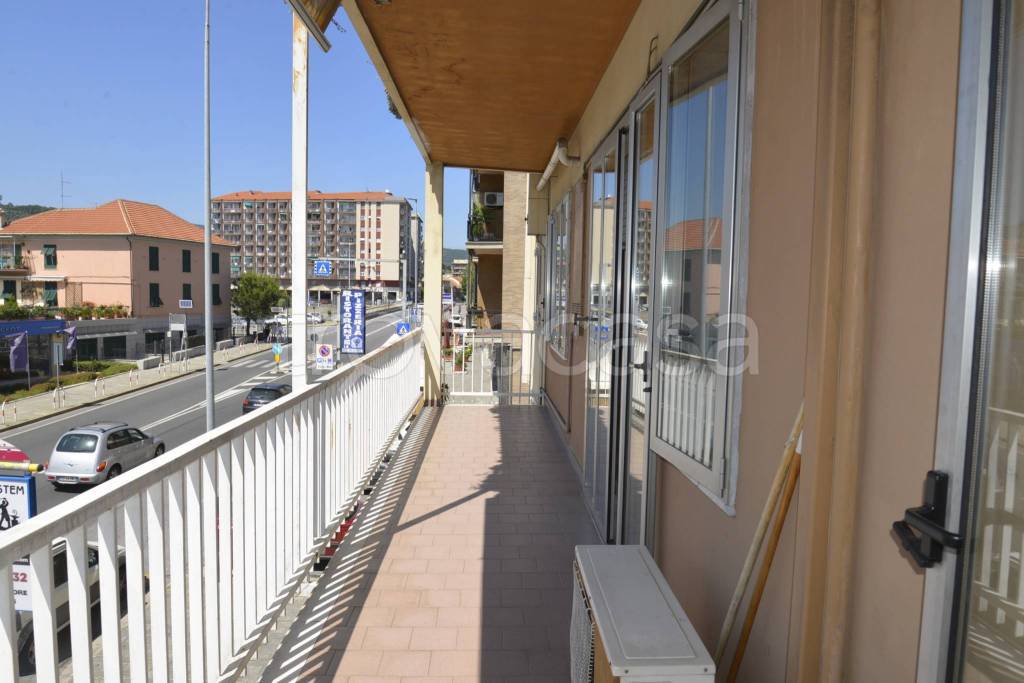 appartamento in vendita a Vado Ligure