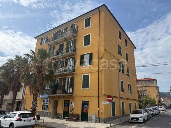appartamento in vendita a Vado Ligure in zona Vado Centro