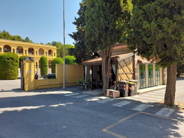 negozio in vendita a Vado Ligure