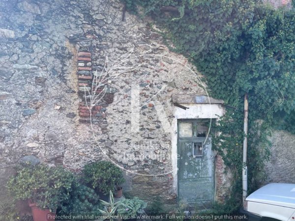 casa indipendente in vendita a Vado Ligure in zona Segno
