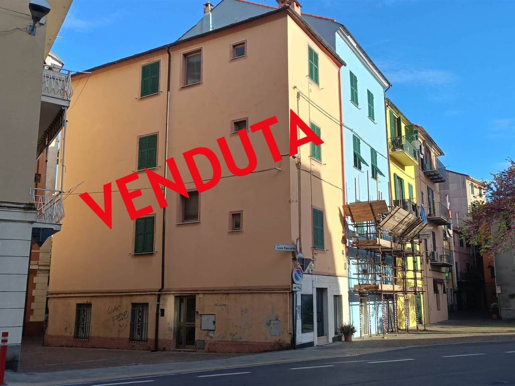 appartamento in vendita a Vado Ligure in zona Vado Centro