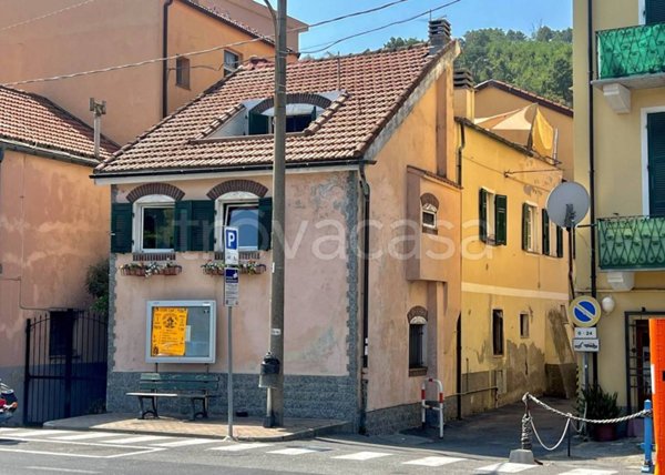 casa indipendente in vendita a Vado Ligure in zona Vado Centro