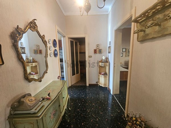appartamento in vendita a Vado Ligure in zona Vado Centro