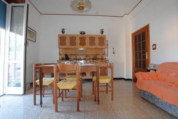 appartamento in vendita a Vado Ligure in zona Valle di Vado