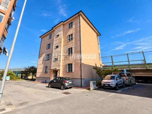 appartamento in vendita a Vado Ligure in zona Vado Centro