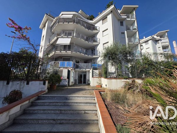 appartamento in vendita a Vado Ligure in zona Vado Centro