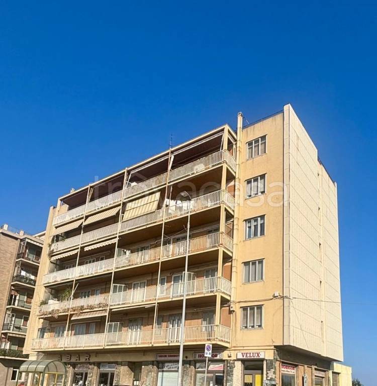 appartamento in vendita a Vado Ligure in zona Vado Centro