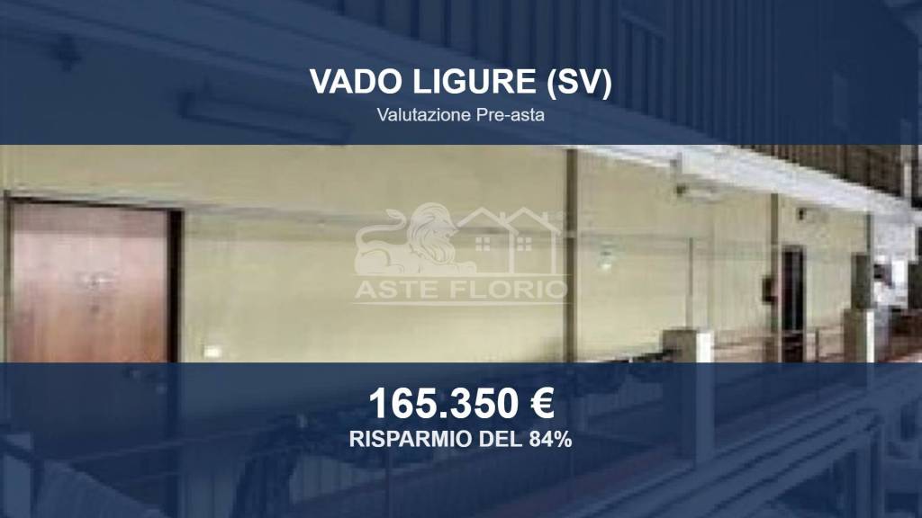 locale commerciale in vendita a Vado Ligure in zona Valle di Vado