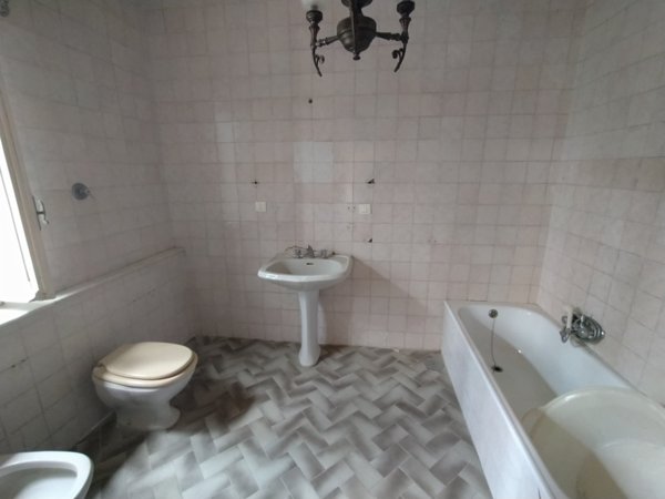 casa indipendente in vendita a Vado Ligure in zona Valle di Vado