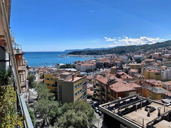 appartamento in vendita a Varazze