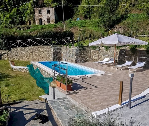 casa indipendente in vendita a Varazze in zona Alpicella