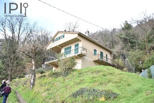casa indipendente in vendita a Varazze in zona Faje
